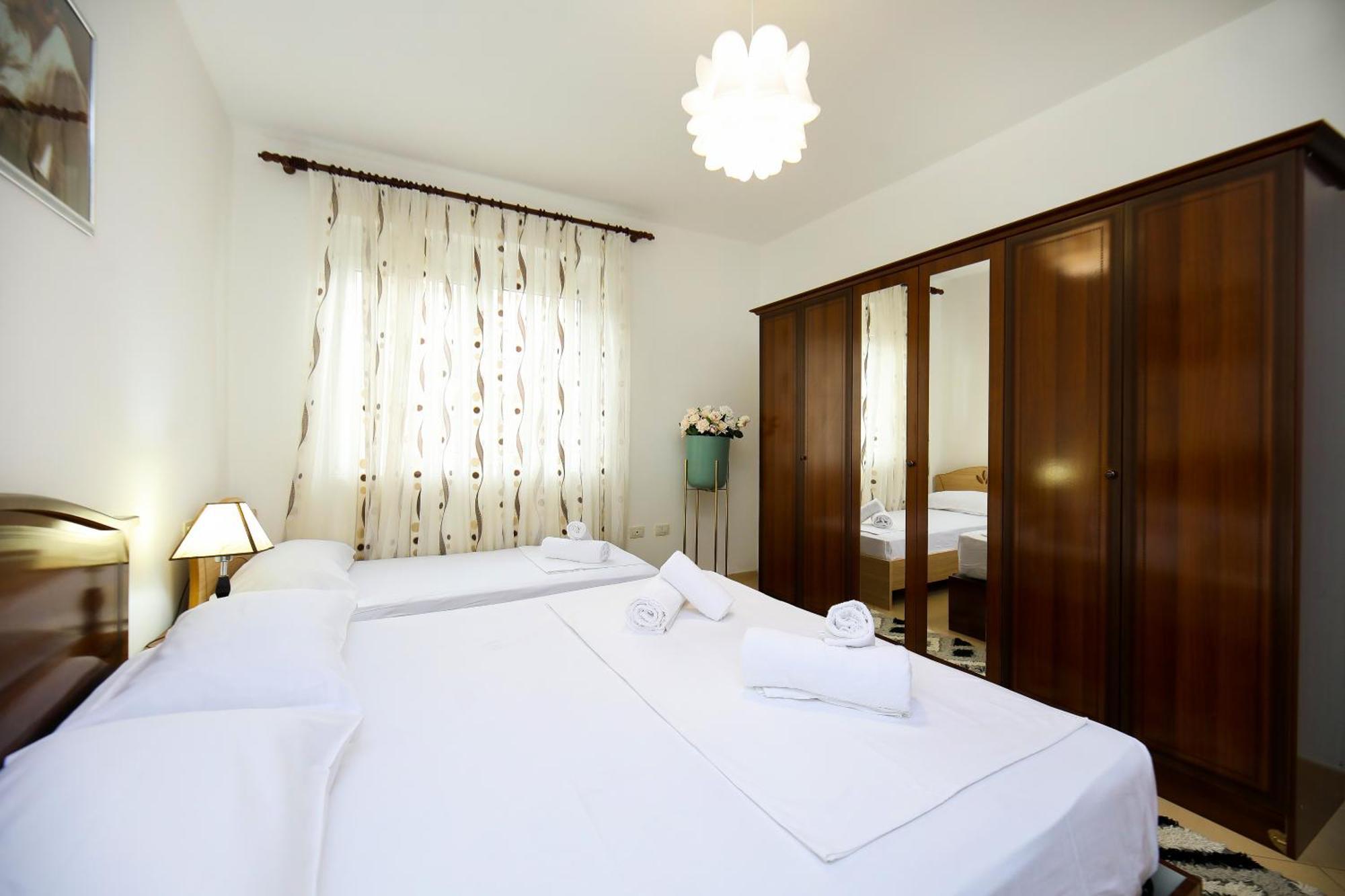 Jimi Apartments 2 Vlore Bagian luar foto